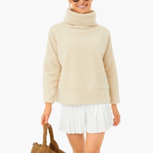 NWOT Tuckernuck Tan Teddy Fleece Rollins Pullover Turtleneck - Picture 1 of 9